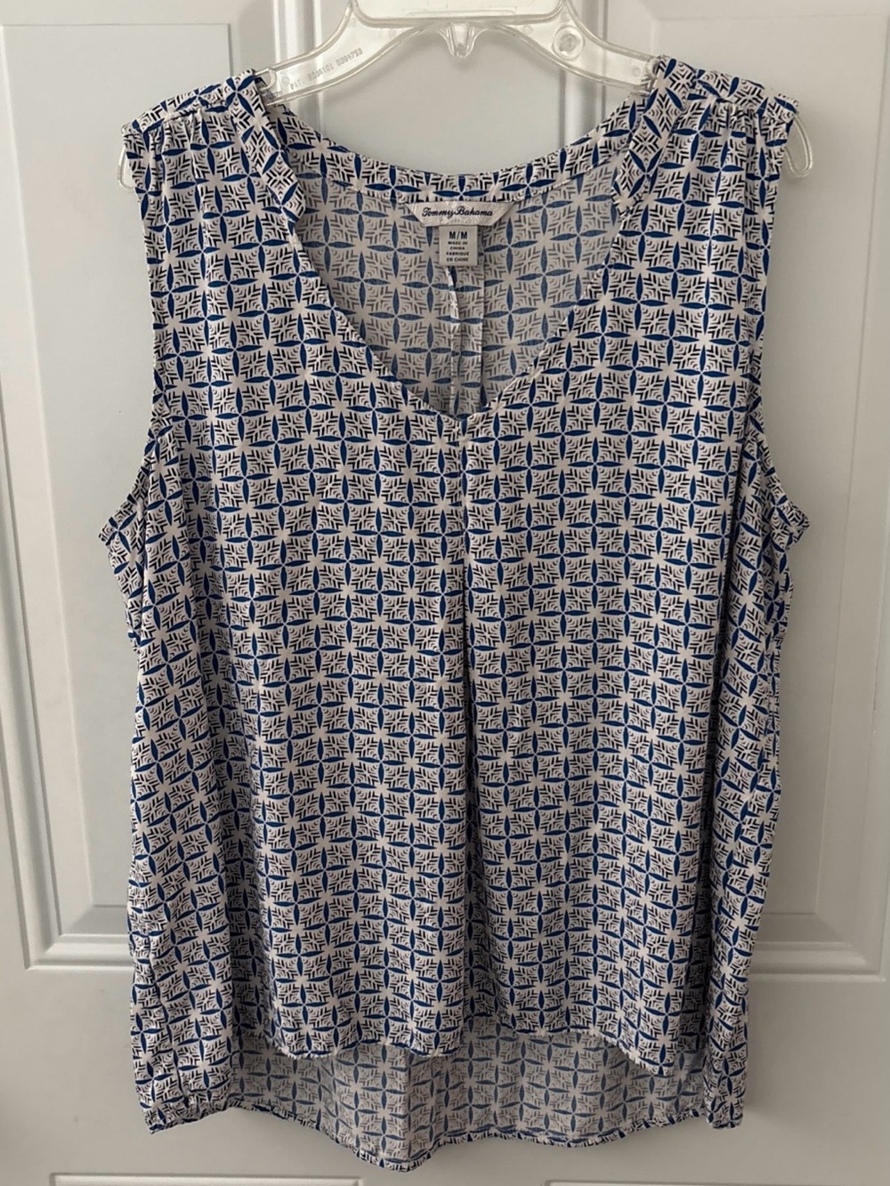 Tommy Bahama White and Blue Geometric Sleeveless V-Neck Top